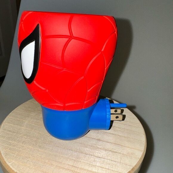 SCENTSY WALL FAN DIFFUSER MARVEL “SPIDER-MAN” - Picture 2 of 3